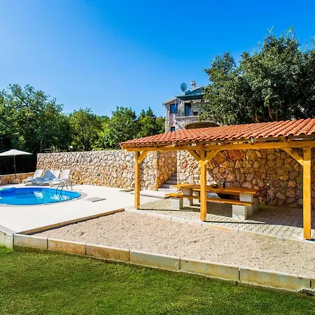 Дом отдыха Awesome In Krk With Wifi *