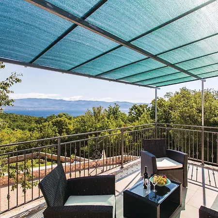 Awesome In Krk With Wifi Дом отдыха Крк