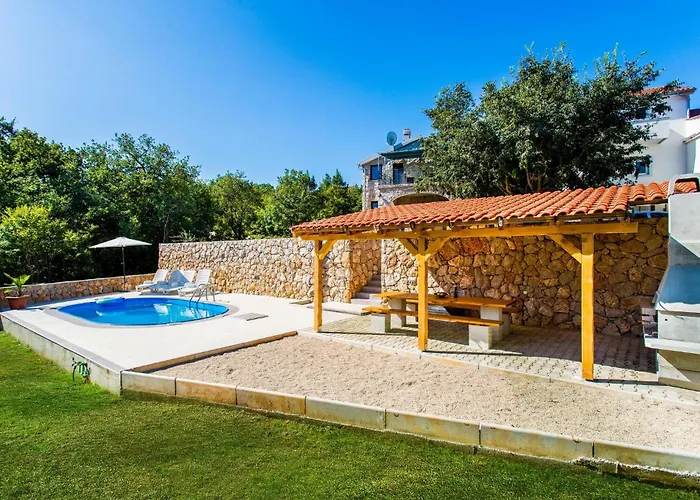 Prázdninový dům Awesome In Krk With Wifi *