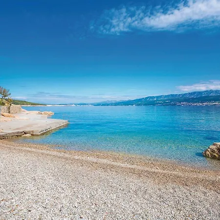Casa vacanze Front In Krk *